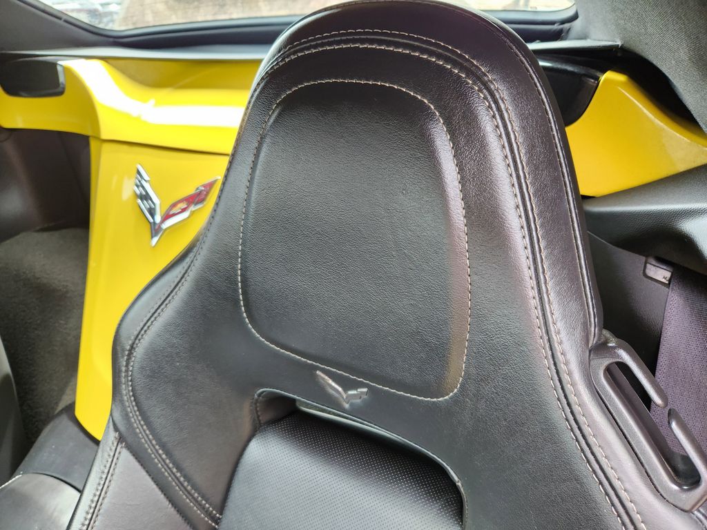 2017 Chevrolet Corvette 3LT - Photo 6
