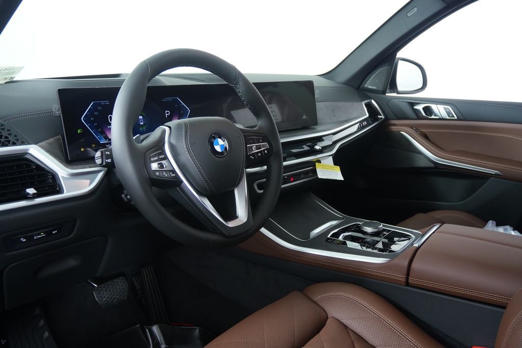 Thumbnail: 2026 BMW X5 - 10