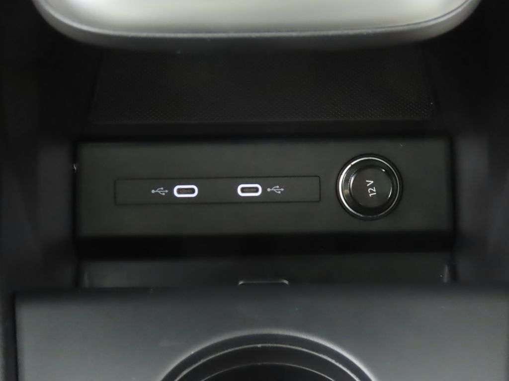 Thumbnail: 2025 Audi Q4 e-tron - 20