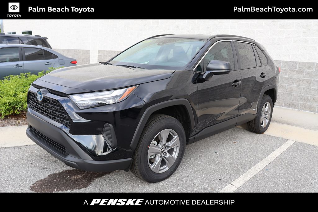 2024 Toyota RAV4 LE -
                West Palm Beach, FL