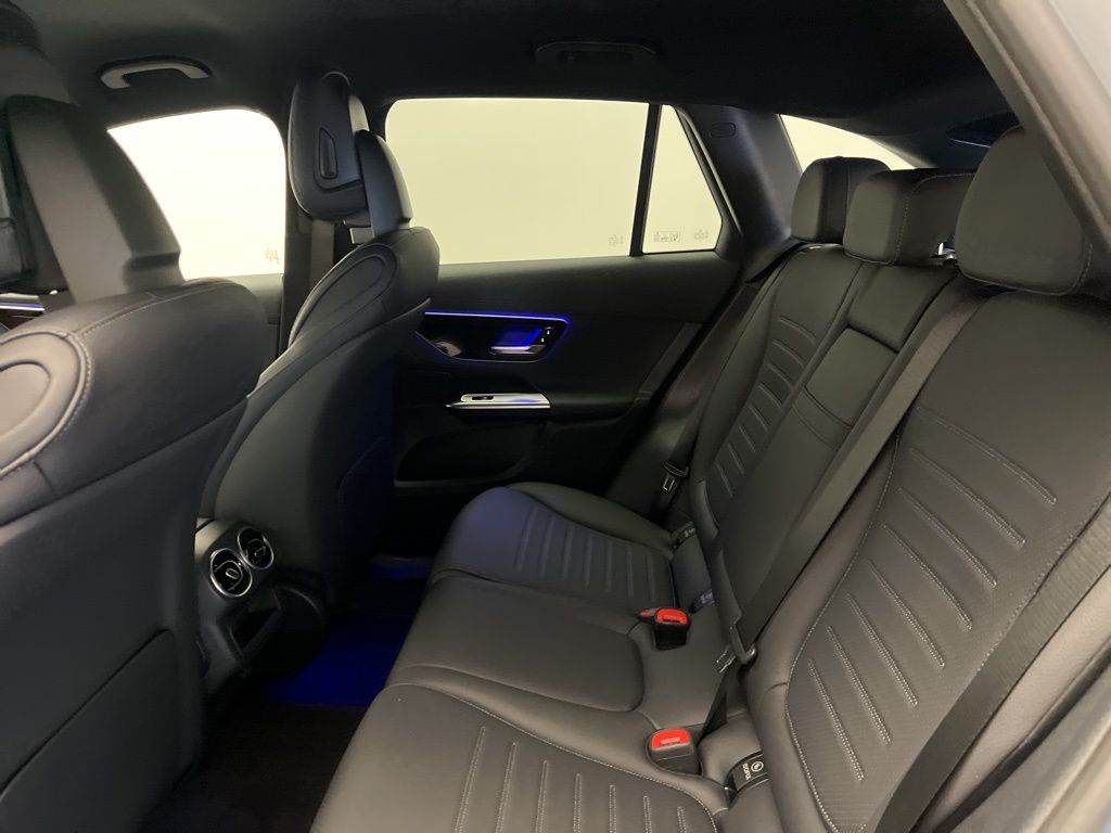 Thumbnail: 2025 Mercedes-Benz GLC - 23