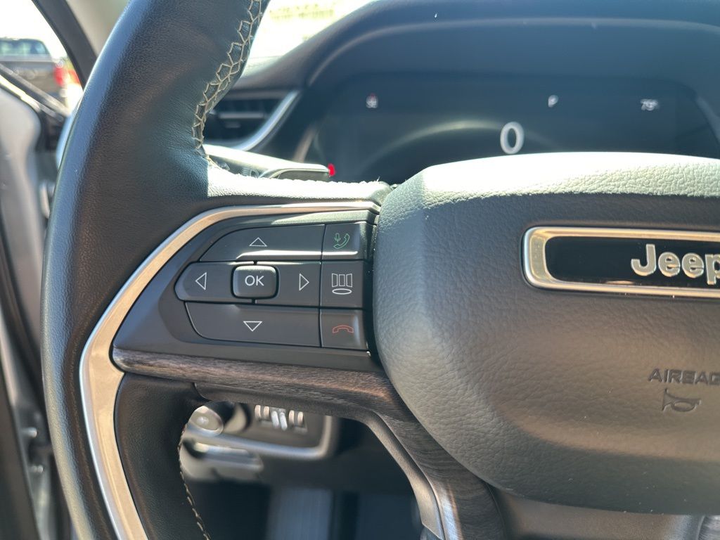 Used Car 2021 Jeep Grand Cherokee L  Limited For Sale Under $30,000 In Austin, Texas