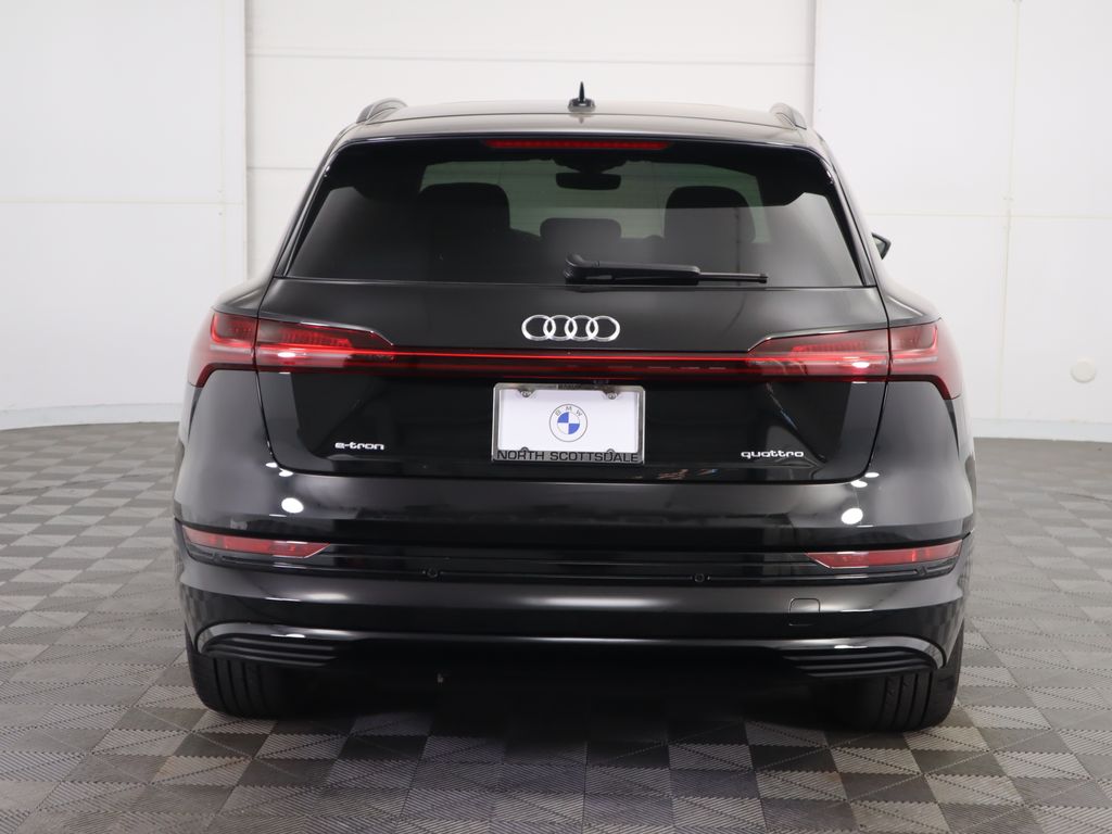 2021 Audi e-tron Premium 6