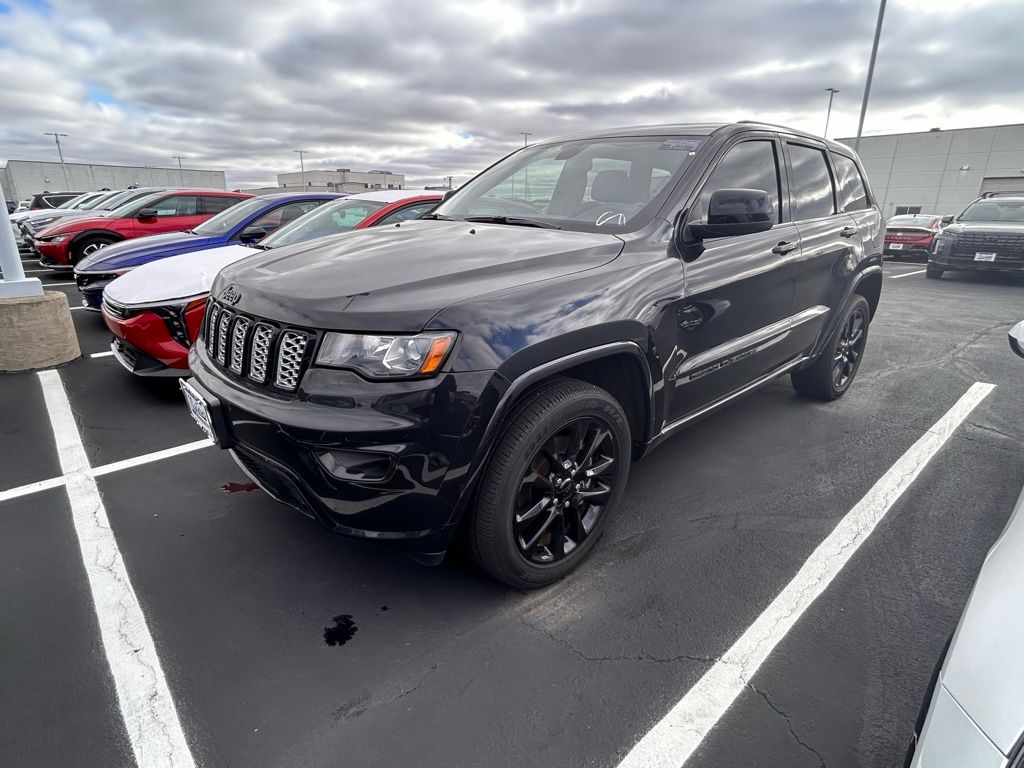 2021 Jeep Grand Cherokee Laredo X 2