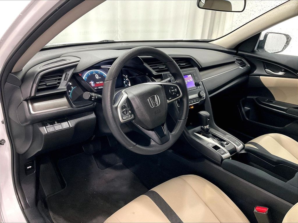 2019 Honda Civic — photo 8