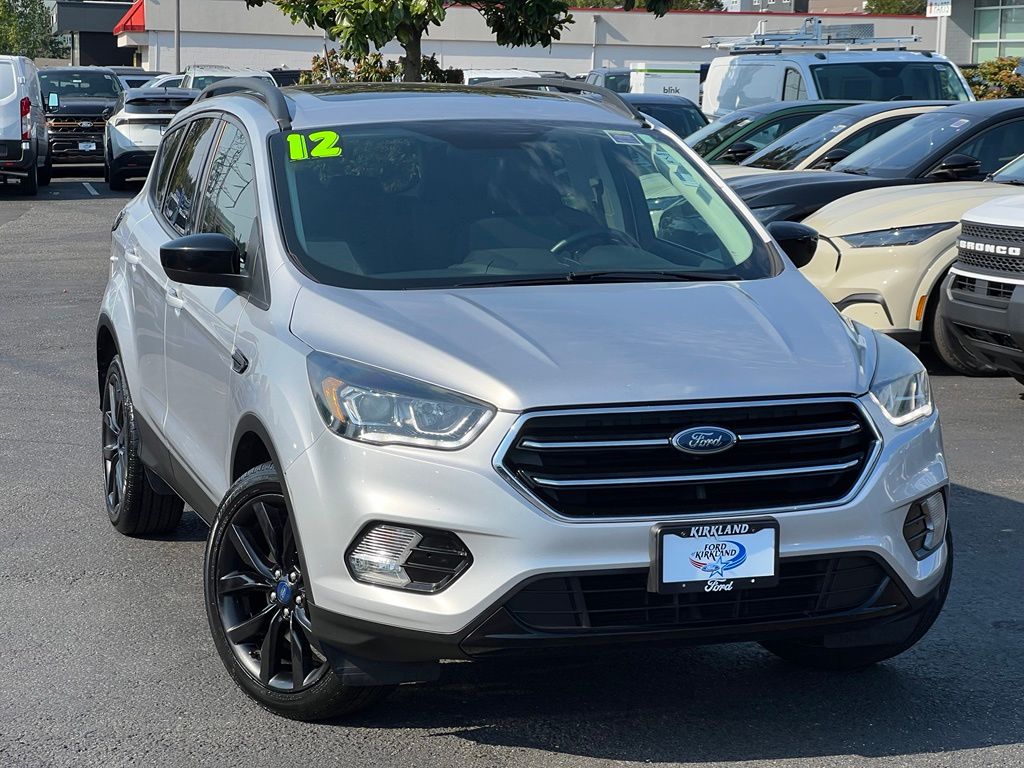 Ingot Silver Metallic 2018 Ford Escape SUV / Crossover All-Wheel Drive 6-Speed Automatic