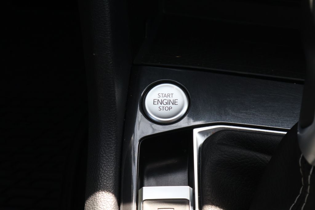 2022 Volkswagen Tiguan 2.0T 25