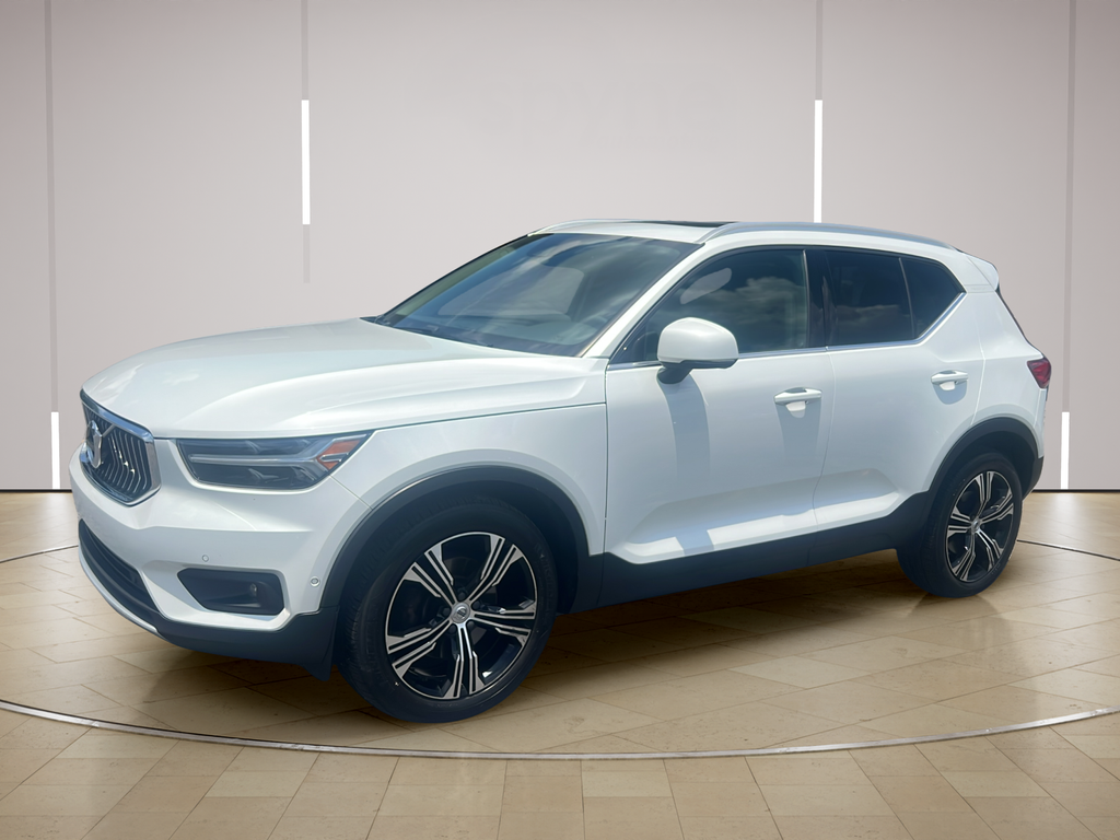 Crystal White 2019 Volvo XC40 SUV / Crossover All-Wheel Drive Automatic