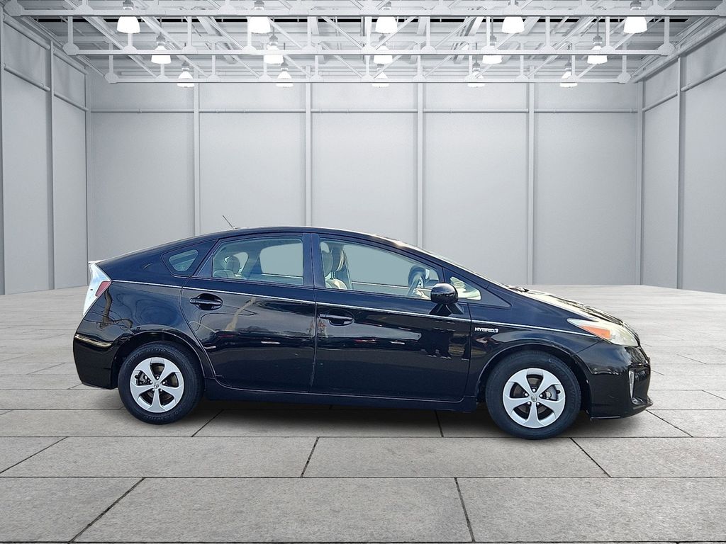 Thumbnail: 2014 Toyota Prius - 4