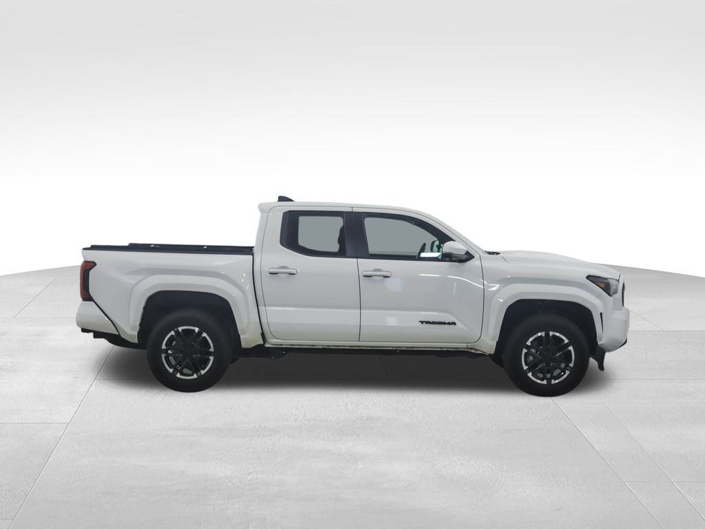 Thumbnail: 2024 Toyota Tacoma - 6