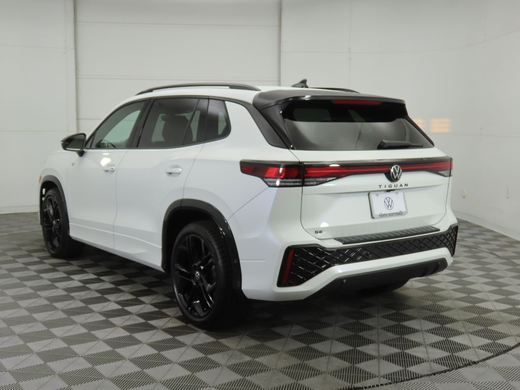 Thumbnail: 2026 Volkswagen Tiguan - 7