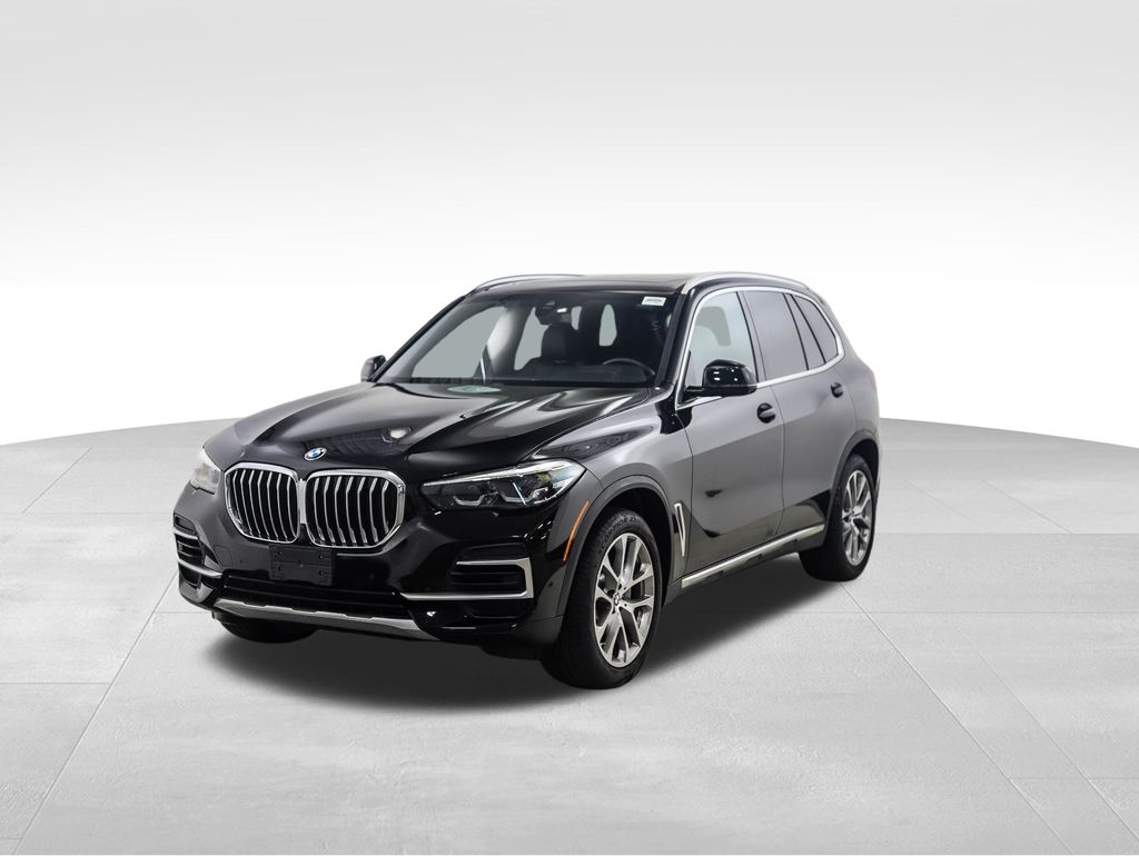 Thumbnail: 2022 BMW X5 - 1