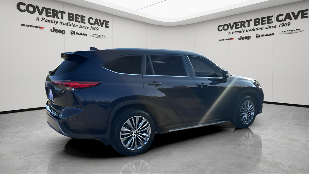 Used Car 2022 Toyota Highlander  Platinum For Sale Under $40,000 In Austin, Texas