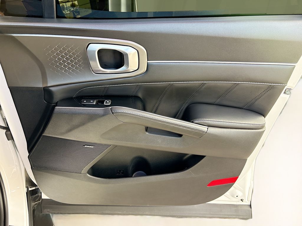 Thumbnail: 2021 Kia Sorento - 26