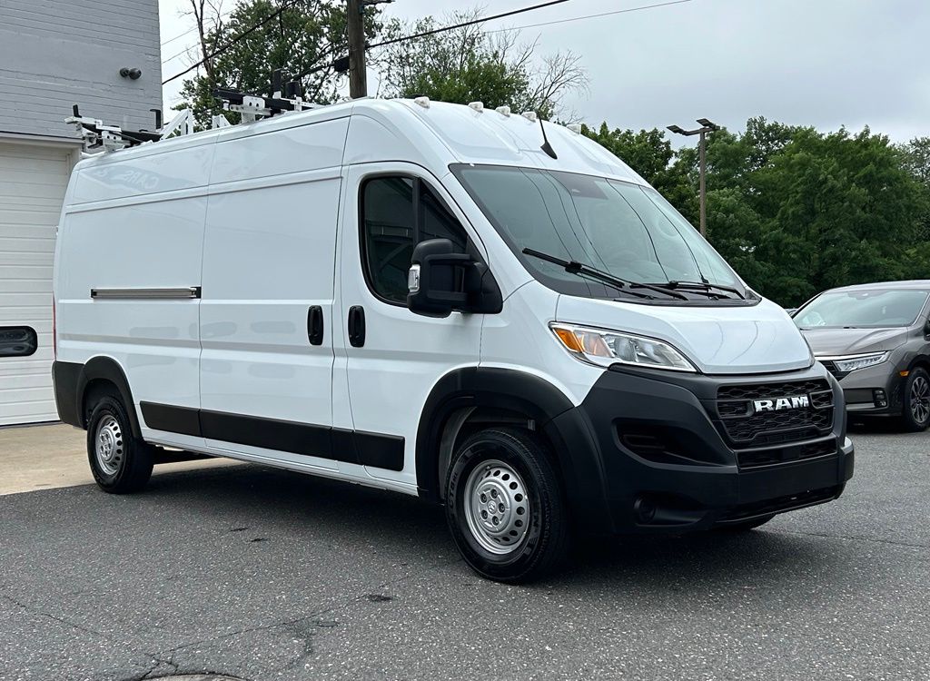 Bright White Clearcoat 2024 RAM ProMaster Van  9-Speed Automatic