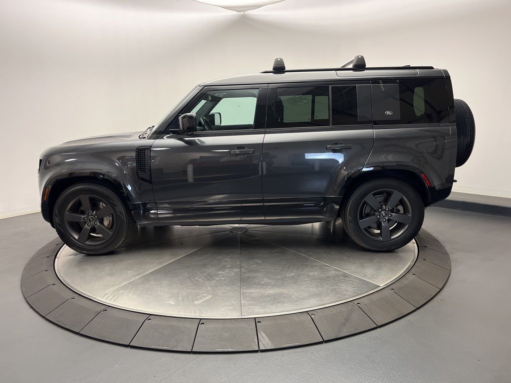 Thumbnail: 2023 Land Rover Defender - 2
