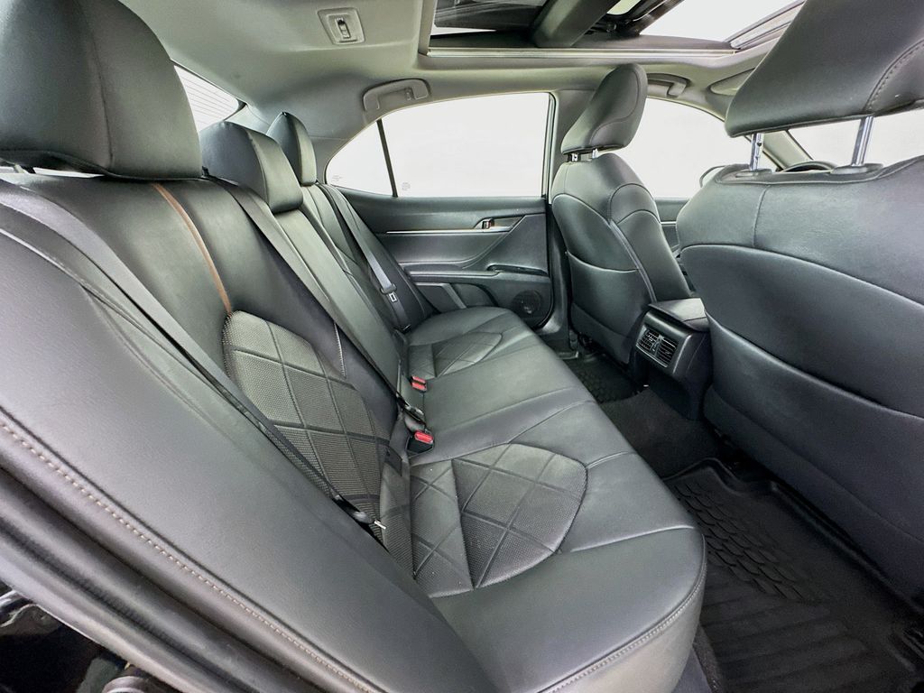 Used Car 2018 Toyota Camry  Xle For Sale Under $20,000 In Austin, Texas