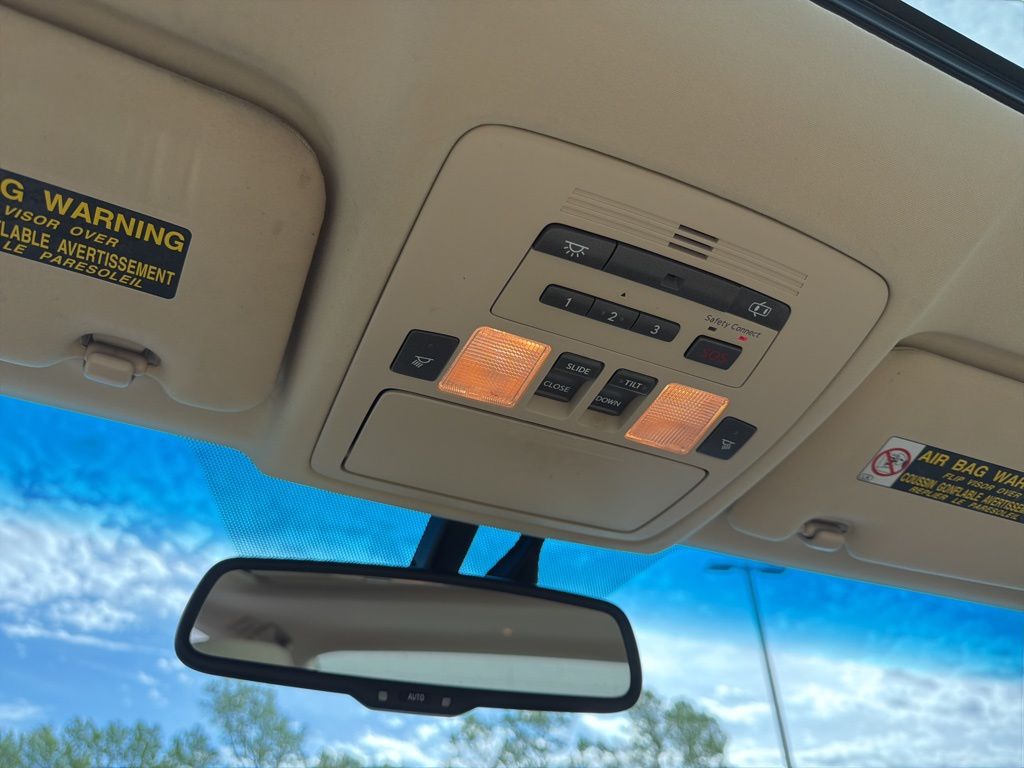 Thumbnail: 2012 Lexus ES - 14