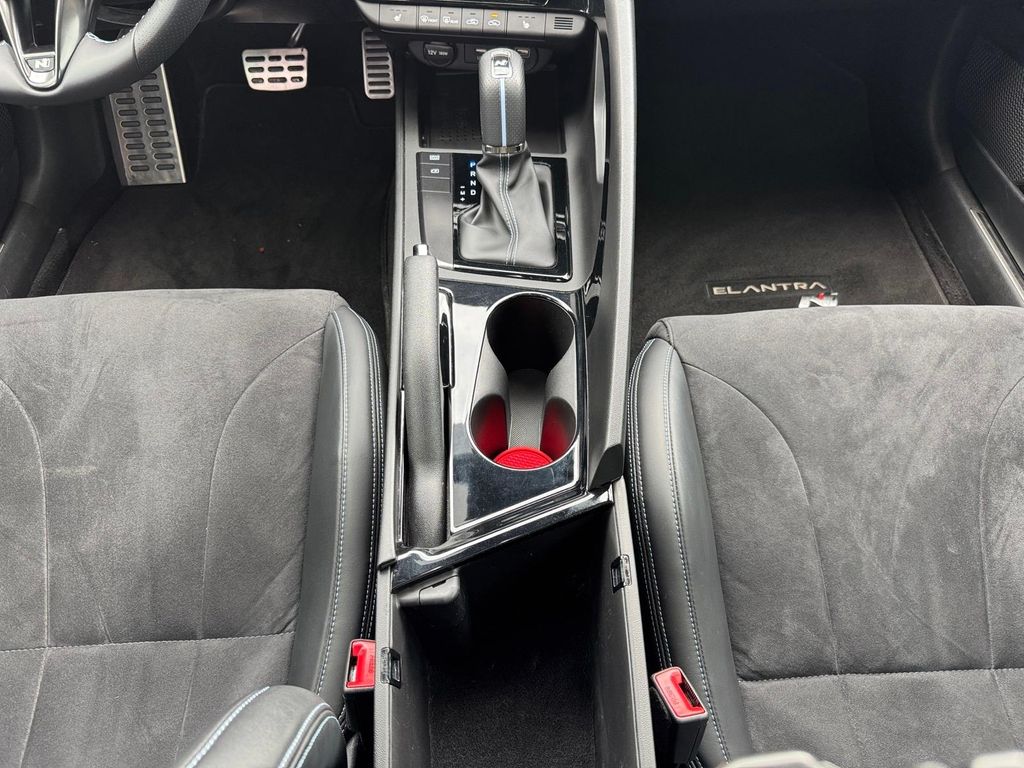 Used 2023 Cyber Gray Hyundai Base image 14