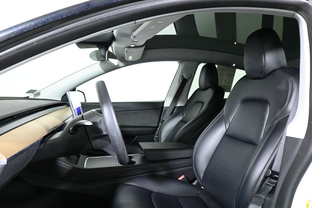 Thumbnail: 2022 Tesla Model Y - 14