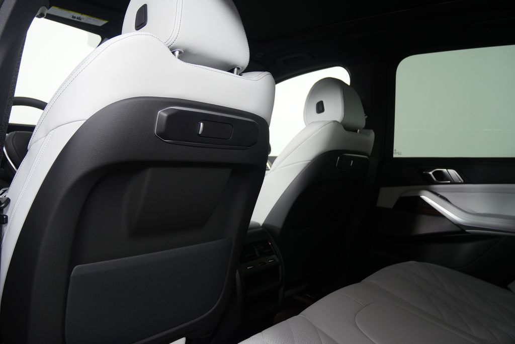 2026 BMW X5 sDrive40i 16