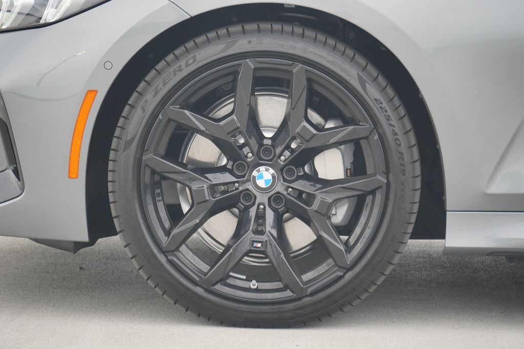Thumbnail: 2025 BMW 3 Series - 5