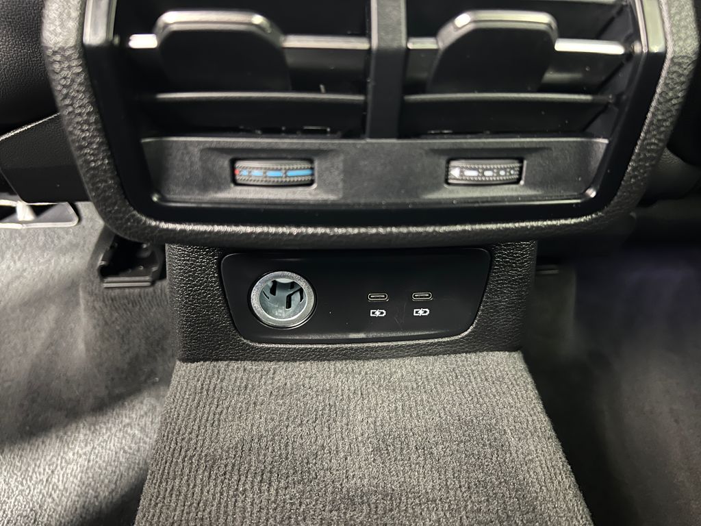 Thumbnail: 2025 Audi Q3 - 32