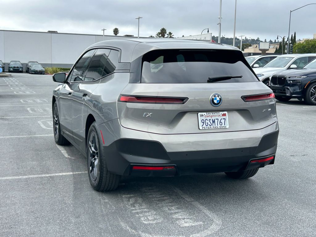 Thumbnail: 2024 BMW iX - 3