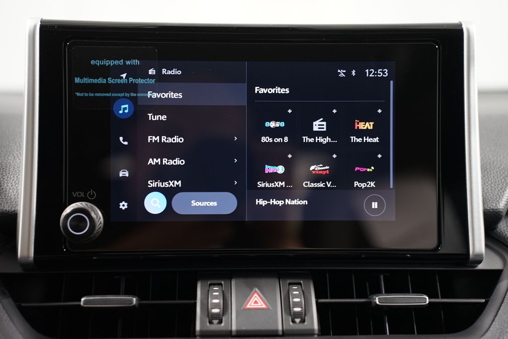 2025 Toyota RAV4 XLE Premium 18