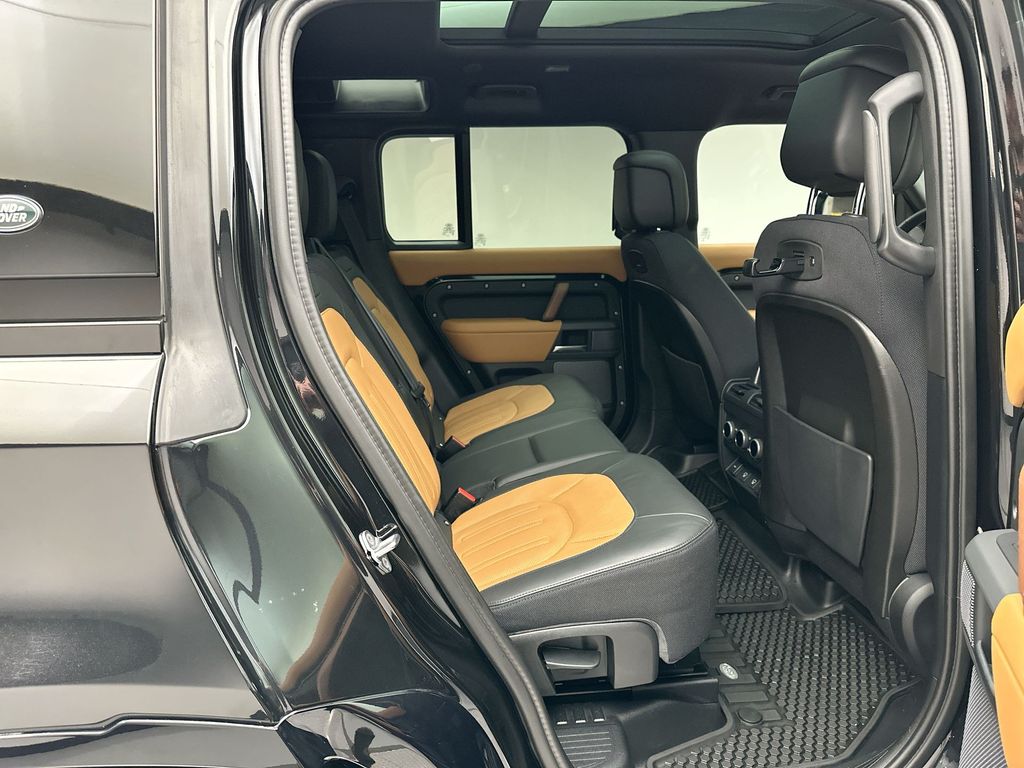 Thumbnail: 2021 Land Rover Defender - 7