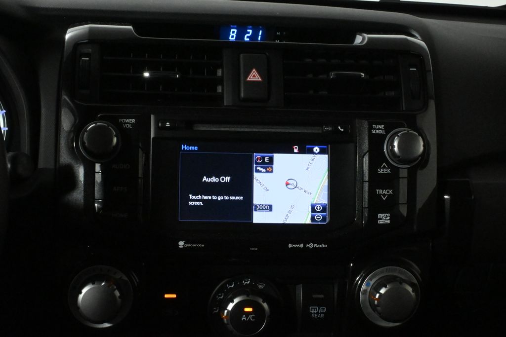 Thumbnail: 2018 Toyota 4Runner - 23