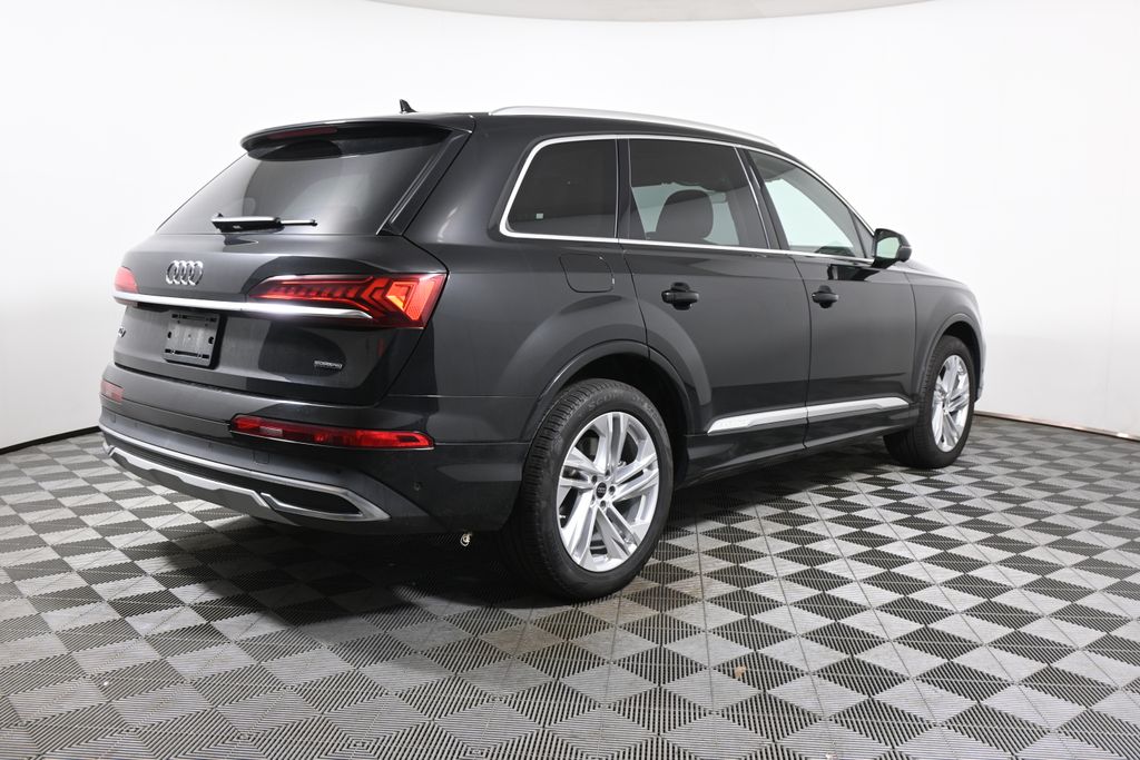 Thumbnail: 2024 Audi Q7 - 7
