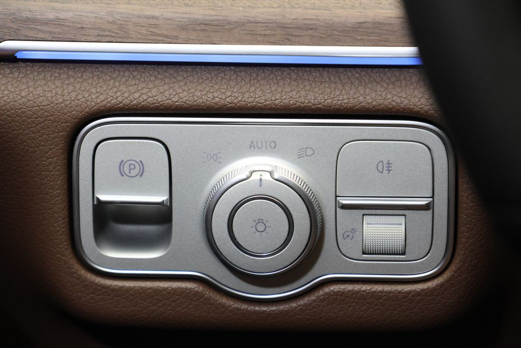 Thumbnail: 2026 Mercedes-Benz GLE - 19