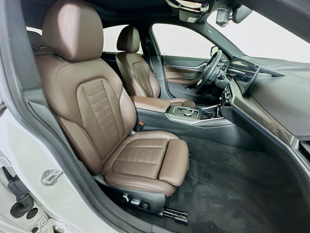 Thumbnail: 2023 BMW i4 - 29