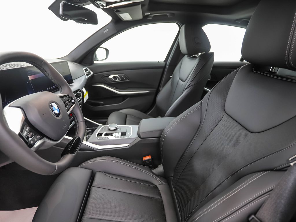 Thumbnail: 2025 BMW 3 Series - 12