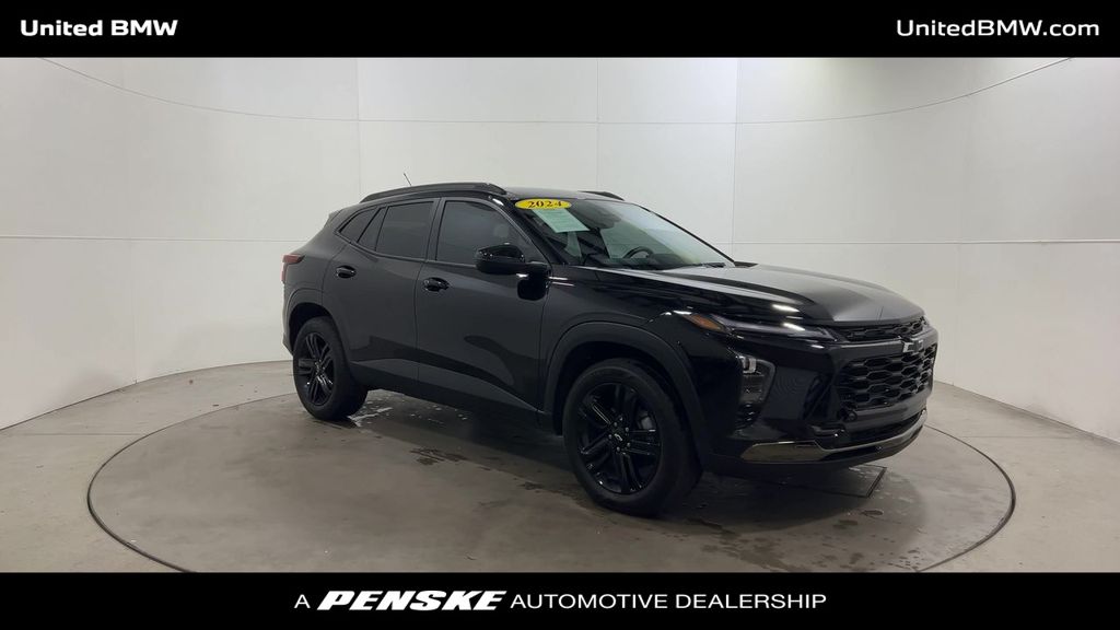 Thumbnail: 2024 Chevrolet Trax - 2