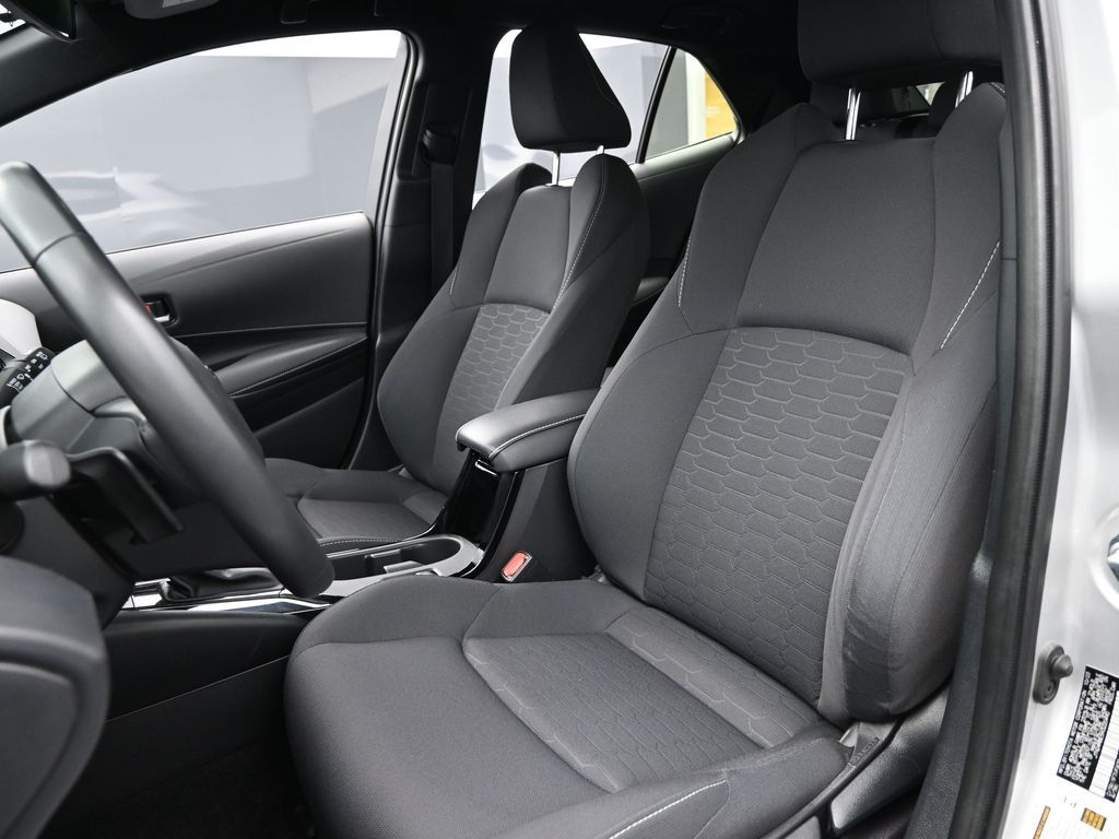2024 Toyota Corolla Hatchback SE
