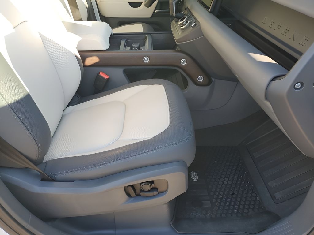 Used Car 2024 Land Rover Defender 110  X-dynamic Se For Sale Under $70,000 In Austin, Texas