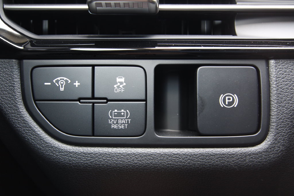 New 2027 Kia Sportage Hybrid SUV