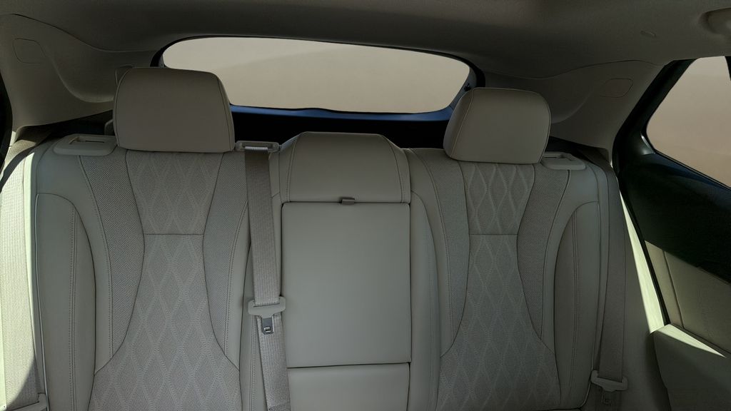 used 2023 Buick Envision car, priced at $33,500