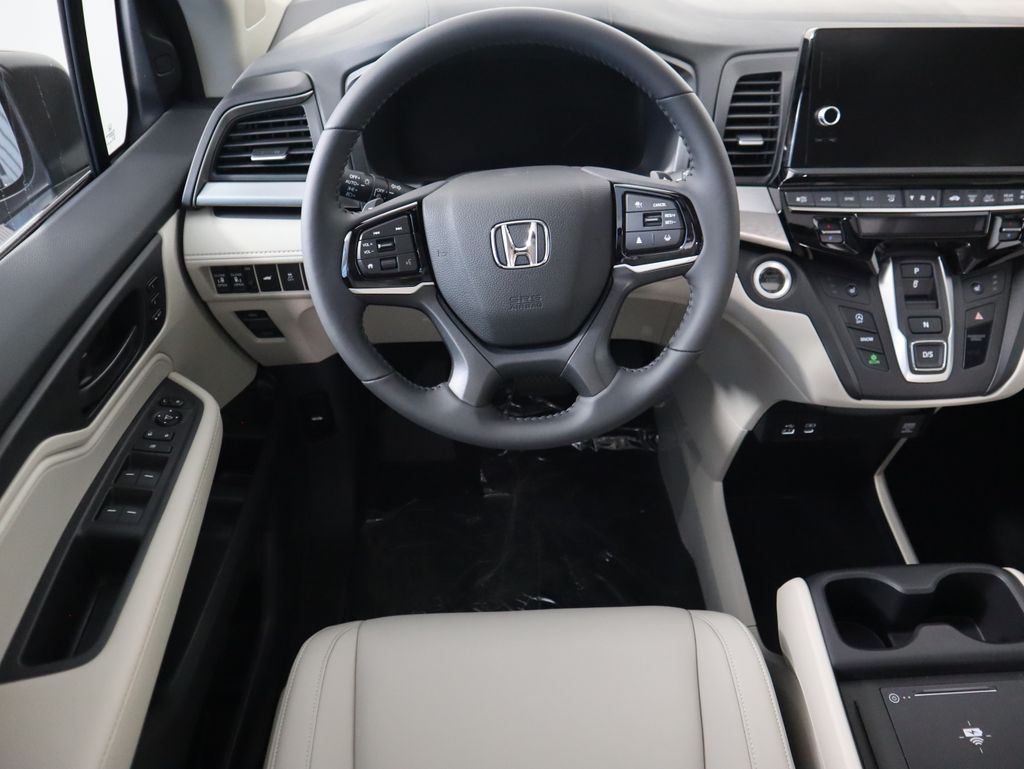 Thumbnail: 2026 Honda Odyssey - 10