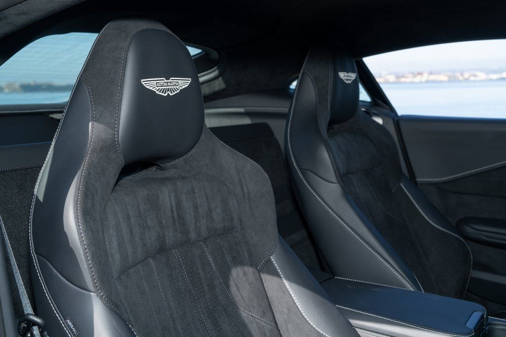 2026 Aston Martin Vantage Base - Photo 17