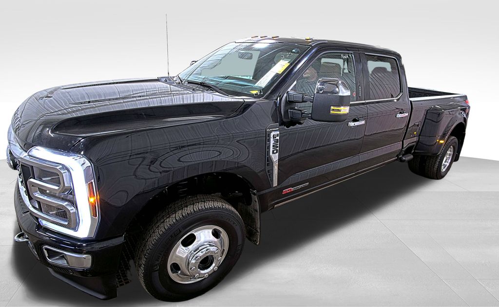2024 Ford F-350 Super Duty Platinum Crew Cab LB DRW 4WD