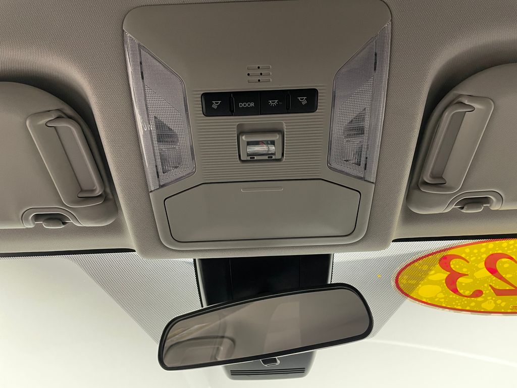 2023 Toyota RAV4 Adventure 32