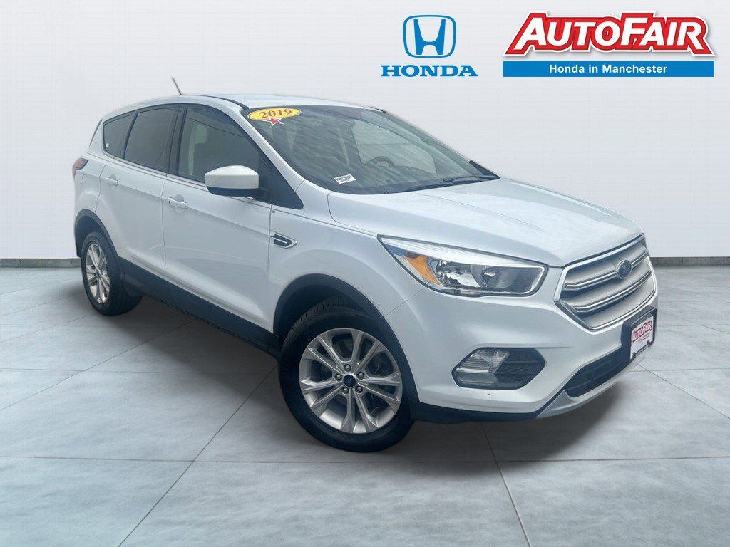 Oxford White 2019 Ford Escape SE AWD SUV / Crossover All-Wheel Drive 6-Speed Automatic