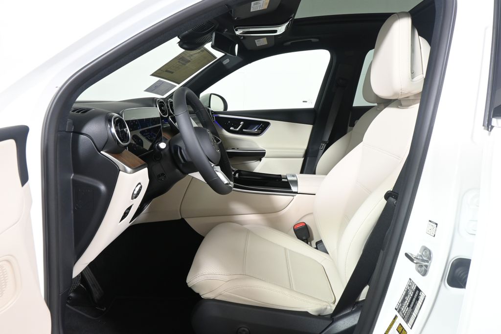 Thumbnail: 2026 Mercedes-Benz GLC - 3