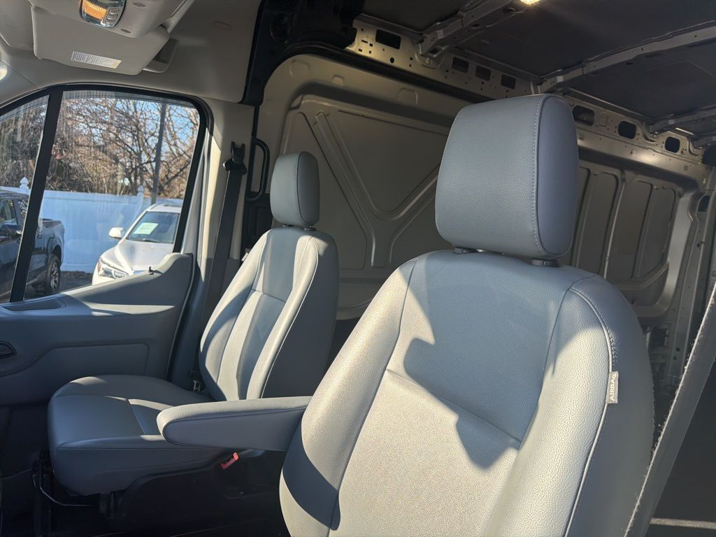 used 2017 Ford Transit-350 car