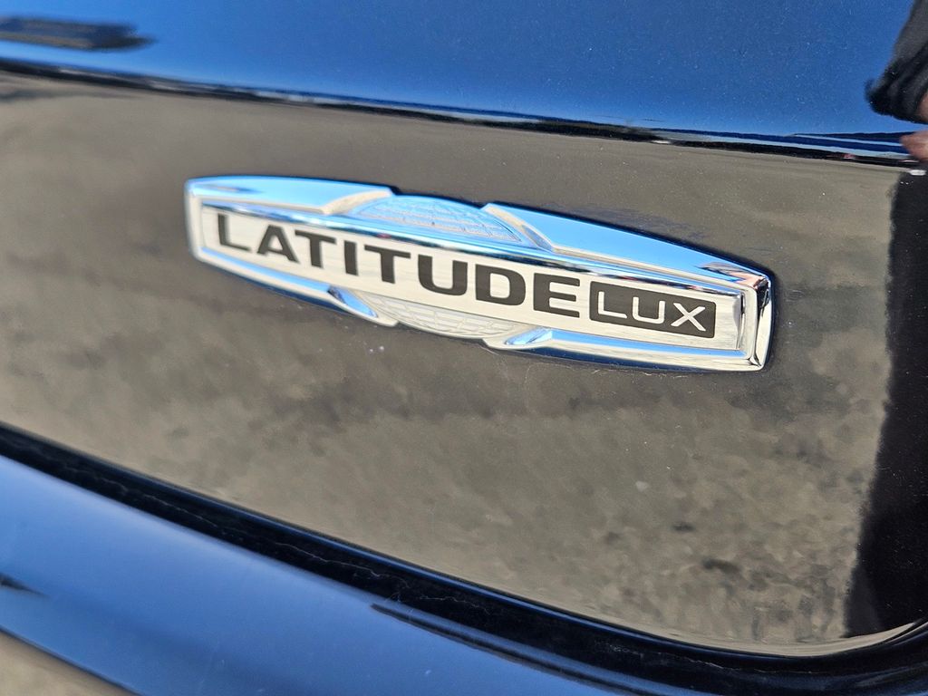 Used Car 2022 Jeep Compass  Latitude Lux For Sale Under $20,000 In San Marcos, Texas