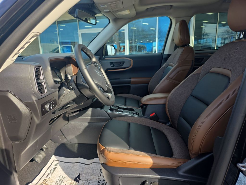 Certified Used 2025 Black Ford Outer Banks image 18