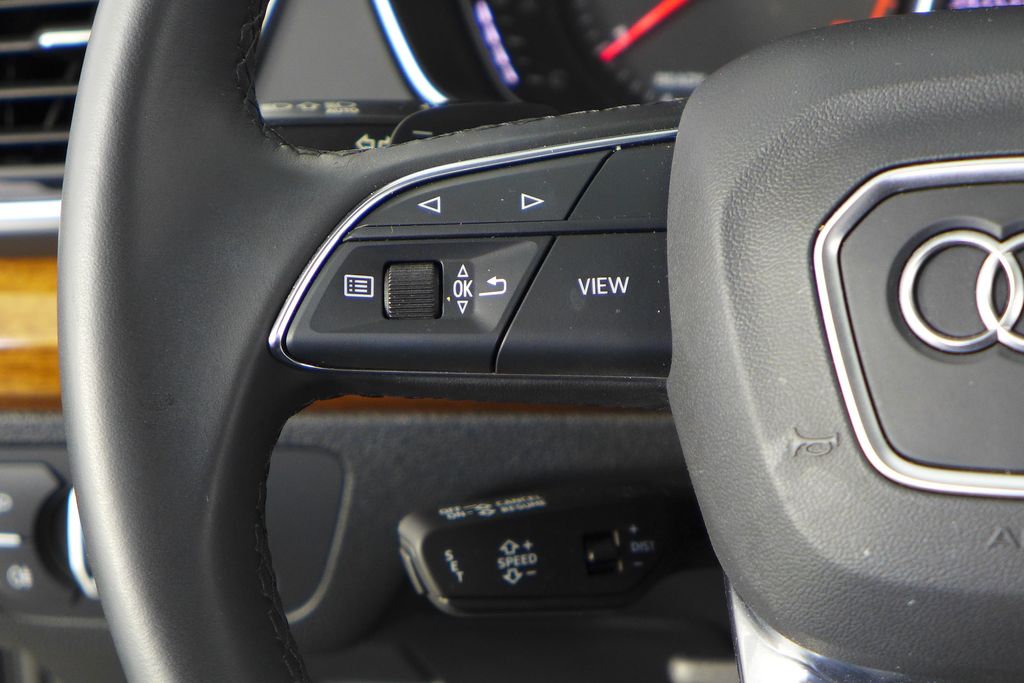 Thumbnail: 2023 Audi Q5 - 29